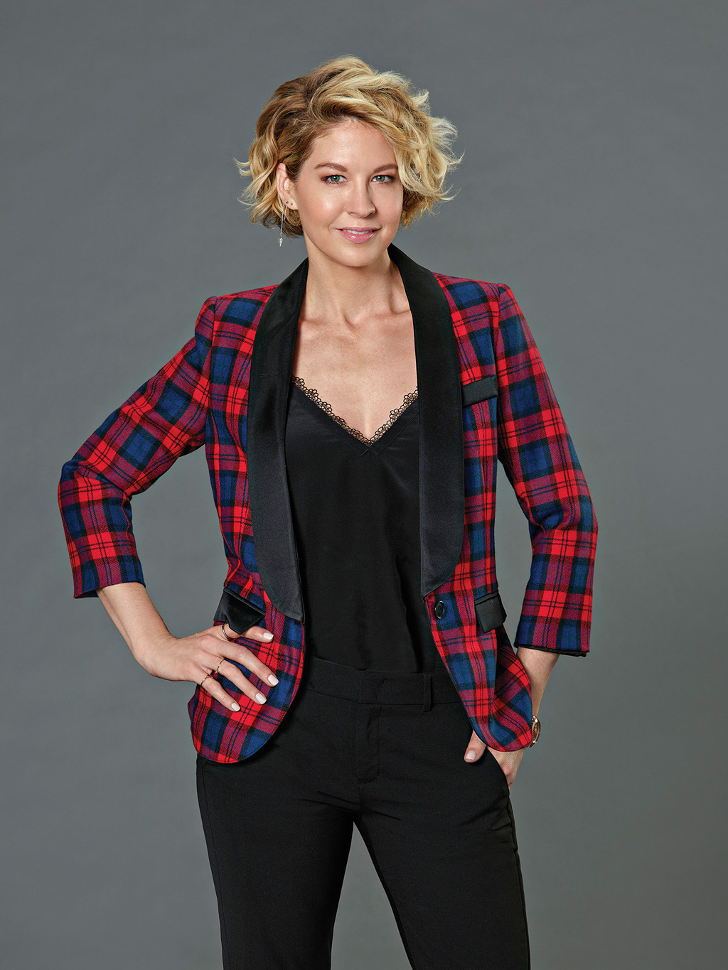 Jenna Elfman talks about her imaginary childhood friend in charming new  series - centraljersey.com