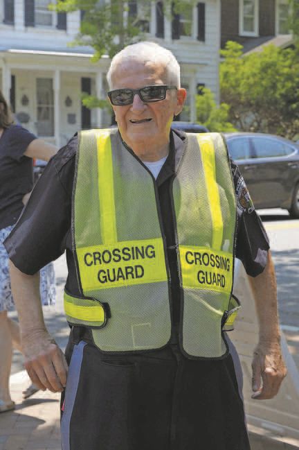 CRANBURY: Changing of the guard – Beloved school crossing monitor Bob George retires