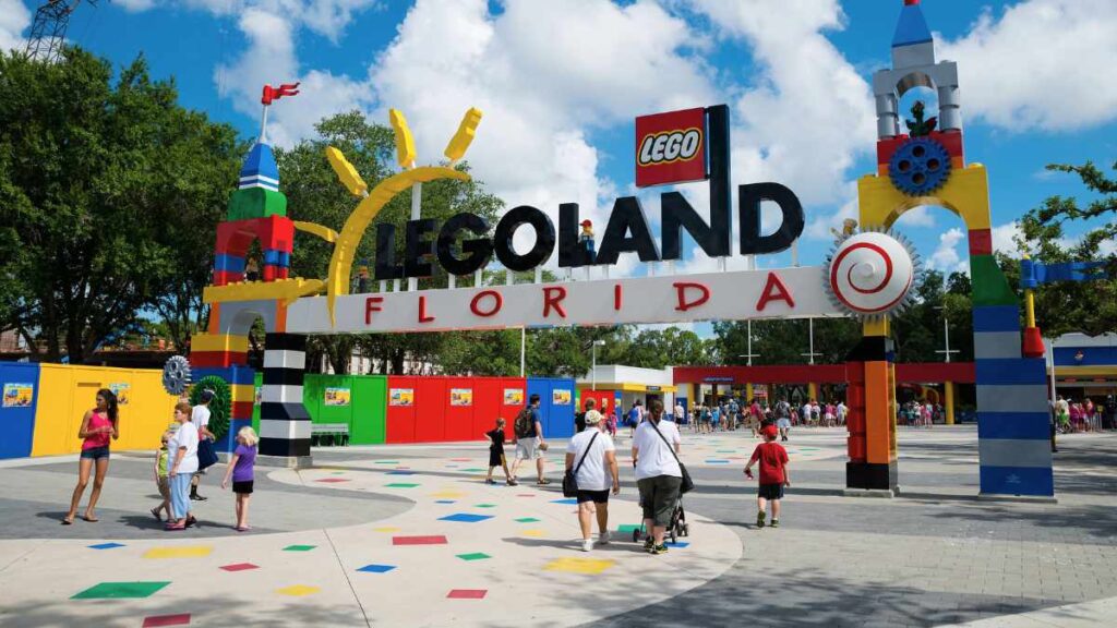 Theme Parks and Attractions in Florida